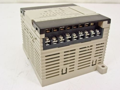 PLC, CPU CPM1A, NGUỒN AC, 12 VÀO, 8 RA RELAY