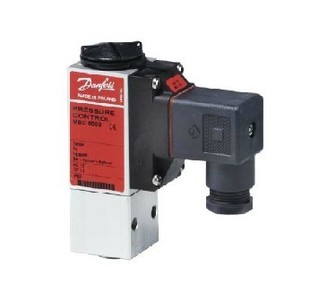 Công tắc áp suất,pressure sensor Danfoss MBC 5000