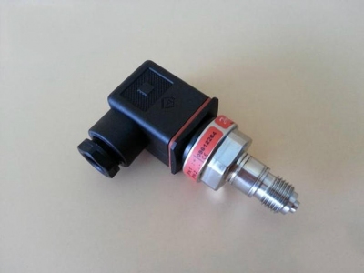 Cảm biến áp suất, Pressure Transmitter Danfoss MBS1900