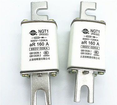 cầu chì sứ, Fuse NGT1 RS32 aR 500V-120KA 660V-50KA 250A 200A