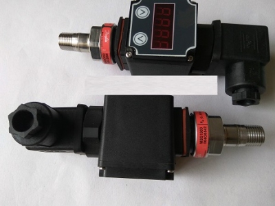 Cảm biến áp suất, Pressure Transmitter Danfoss MBS1900 + digital display